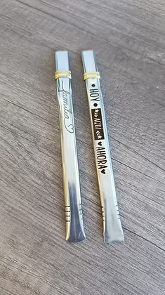 Bombilla Chata de Acero con Frases - detalle pico